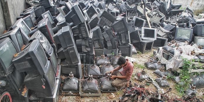 Managing Leachates like Heavy Metals in E-waste