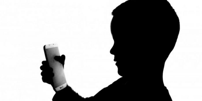 Bright Lights and Screen Time Can Change the Brain