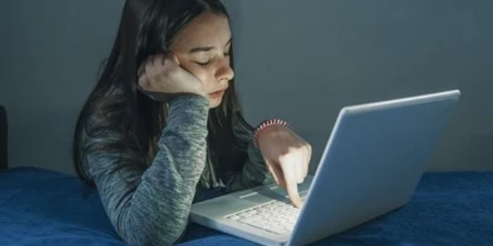 A 'Goldilocks amount' of time sent online could be good for teenagers' wellbeing