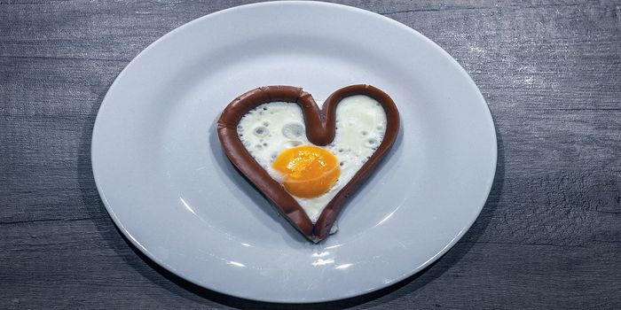 Eggs, Cholesterol, and Cardiovascular Disease