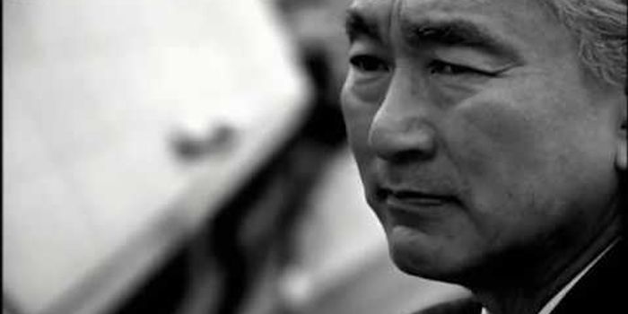 Reconciling Quantum Mechanics and Quantum Gravity