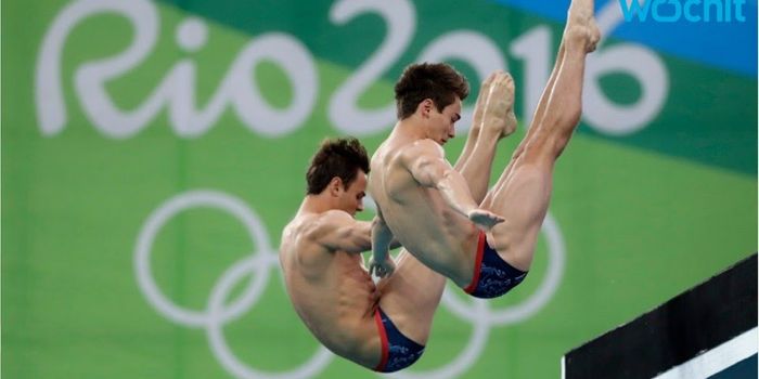 Algae Turns Olympic Diving Pool Green