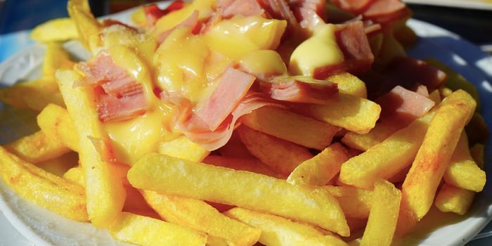 How High-Fat Diets Impact Gut Microbes to Increase Colorectal Cancer Risk