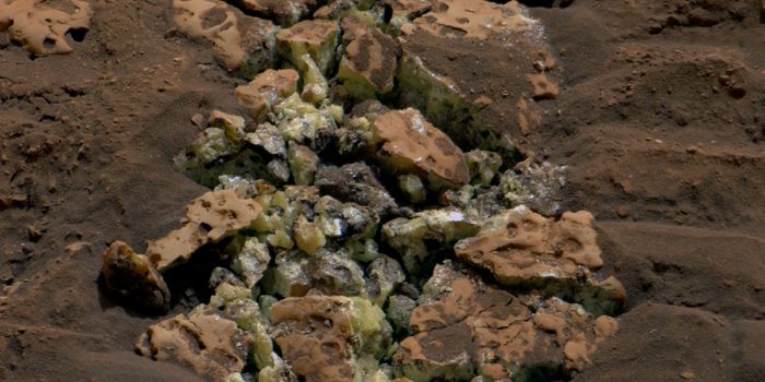 Mars Surprise: Rover Discovers Pure Sulfur Rocks