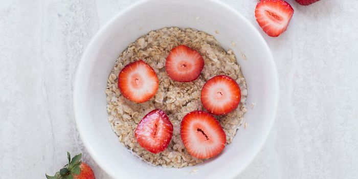 Oatmeal Diet Slashes Cholesterol