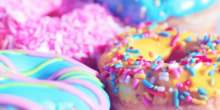 Eliminating Certain Gut Bacteria Causes Mice to Binge-Eat High-Sugar Foods