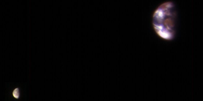 Here's What Earth and the Moon Look Like from Mars