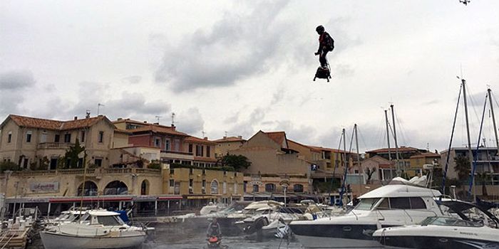 New World Record Set for Distance Traveled by Hoverboard