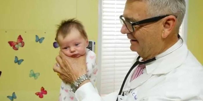 How to Calm Fussy Newborns with 