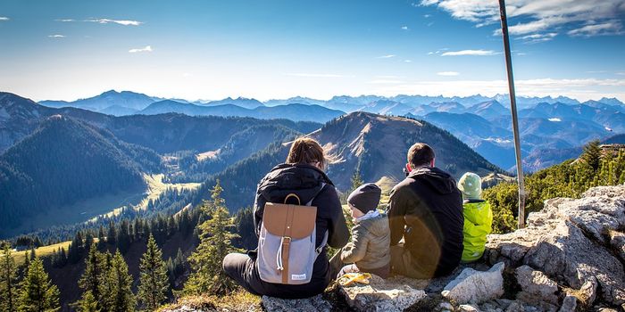 Does having a child with cancer increase parents' risk of divorce?