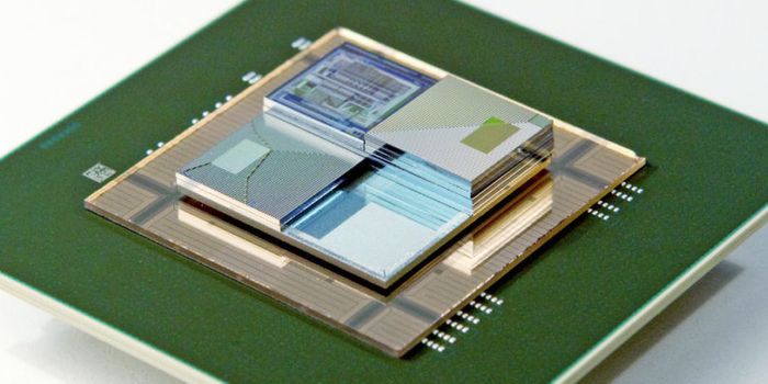 Liquids in thin battery could cool stacks of computer chips