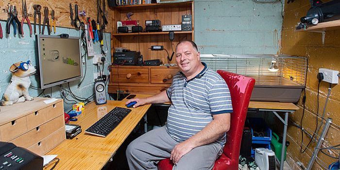 Amateur Radio Operator Contacts International Space Station From His Back Yard