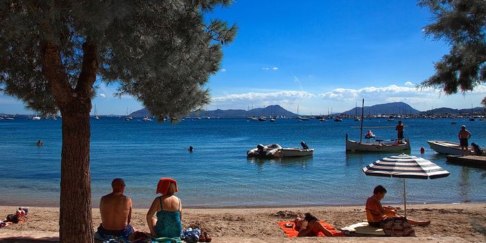 UV light targets hyperhotspots for skin cancer