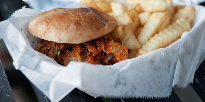 Living Near Fast Food Increases Heart Attack Risk