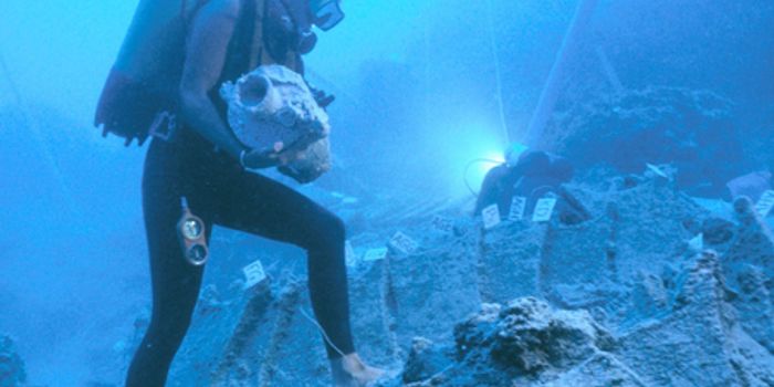 Bronze Age Shipwreck Continues to Provide Clues 41 Years Later