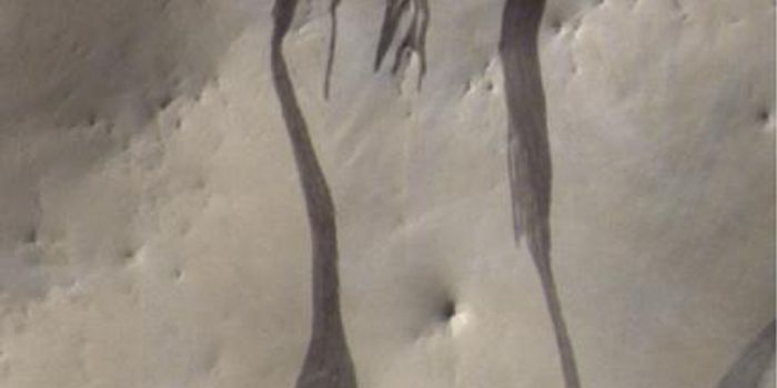 Wind and Dust, Not Water, Behind Mysterious Martian Features