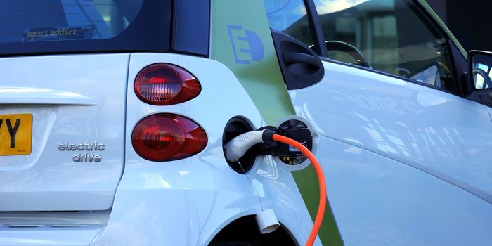New "Quantum Battery" Makes Charging an Electric Vehicle as Quick as Pumping Gas