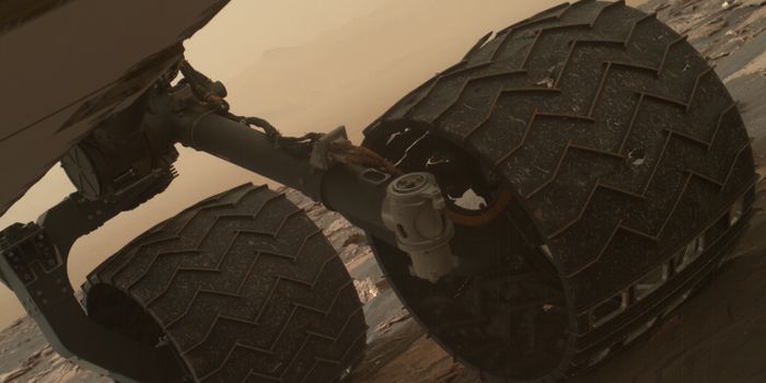 Curiosity Rover's Wheels Are Starting to Break