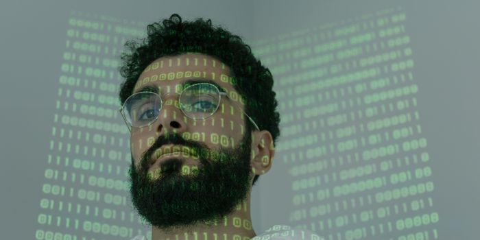 Green Eyeglasses Can Reduce Pain-related Anxiety