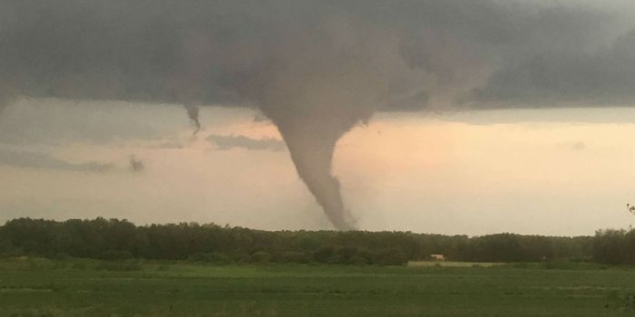 What does Arctic sea ice have to do with tornadoes?