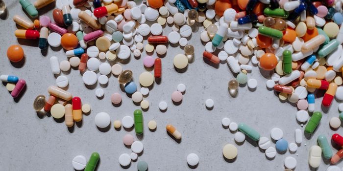 Ibuprofen and Blood Pressure Medication Linked to Kidney Damage