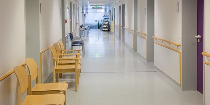 Quantifying cancer survivors' stress during the early months of the pandemic