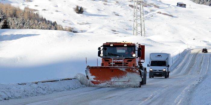 Here's how we should fix icy roads