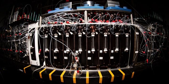 Molecule-Making Machine Simplifies Complex Chemistry