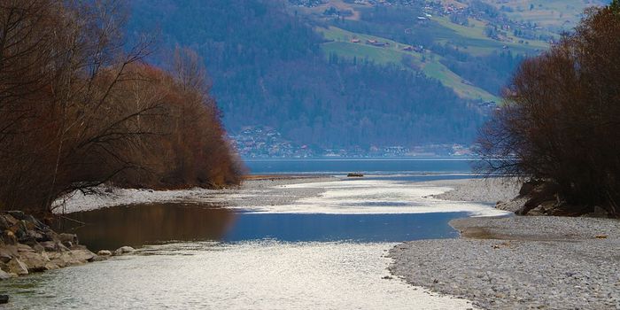 Estuaries are warming faster than oceans