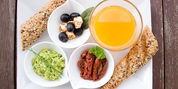 The Link Between Breakfast Timing and Longevity