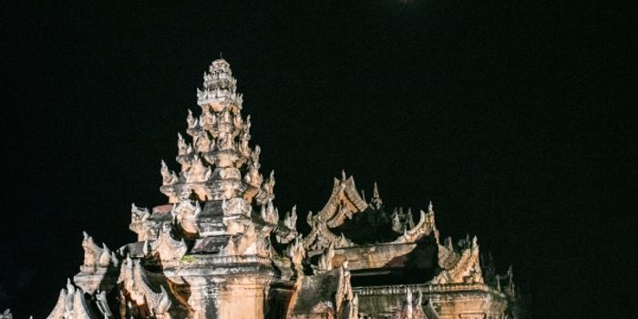 Solar Impulse 2 Lands In China