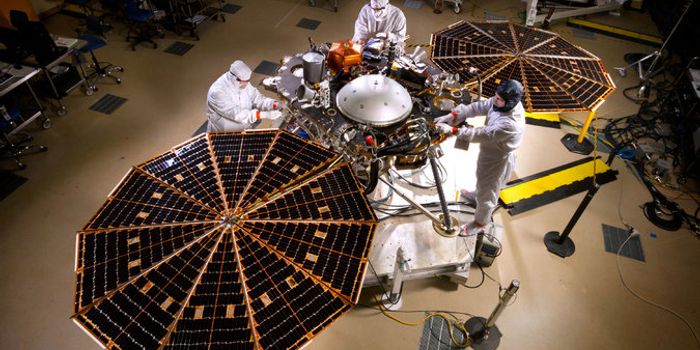 NASA Opts to Delay Mars Mission Until 2018