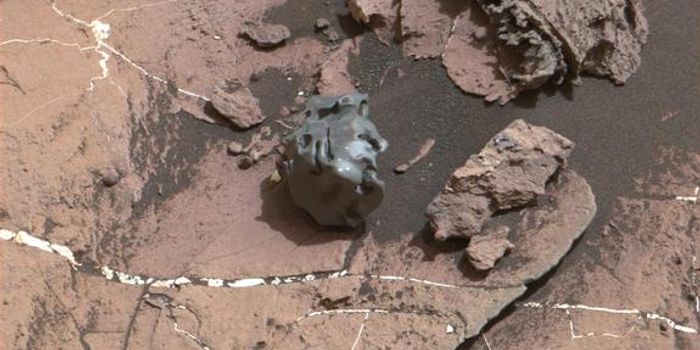 NASA's Curiosity Rover Found This Alien Egg-Shaped Mass on Mars' Surface