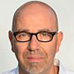 Single-cell mapping of human brain cancer reveals tumor-driven education of tumor-associated leukocytes