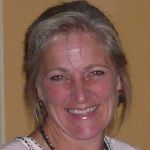 Going Back to Nature: The Benefits of Wood Enrichment