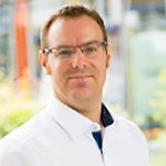 COVID-19: Enrichment and analysis of rare antigen- and virus-specific T cells