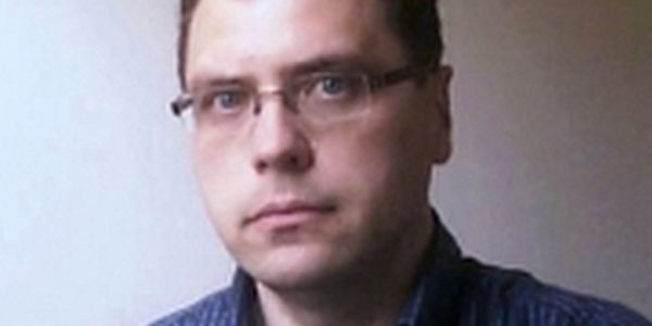 Cells in Action: Why Cancer Cells Leave the Tumors?