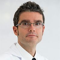 RET aberrations and EGFR exon 20 insertions testing in the complex NSCLC biomarker landscape