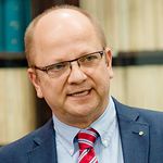 Discovery of a druggable pocket in SARS-CoV-2 Spike: New avenue to defeat COVID-19?