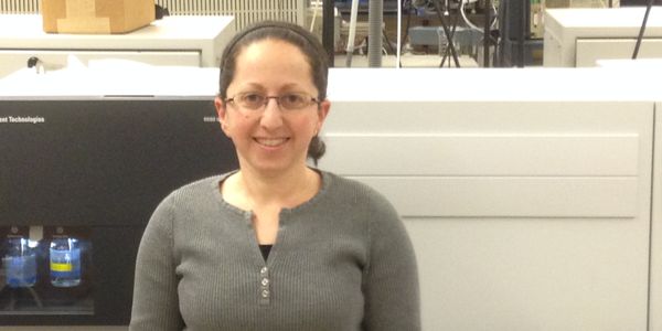 Characterization of N-linked glycans with the Released Glycans Workflow of MassHunter Bioconfirm Software